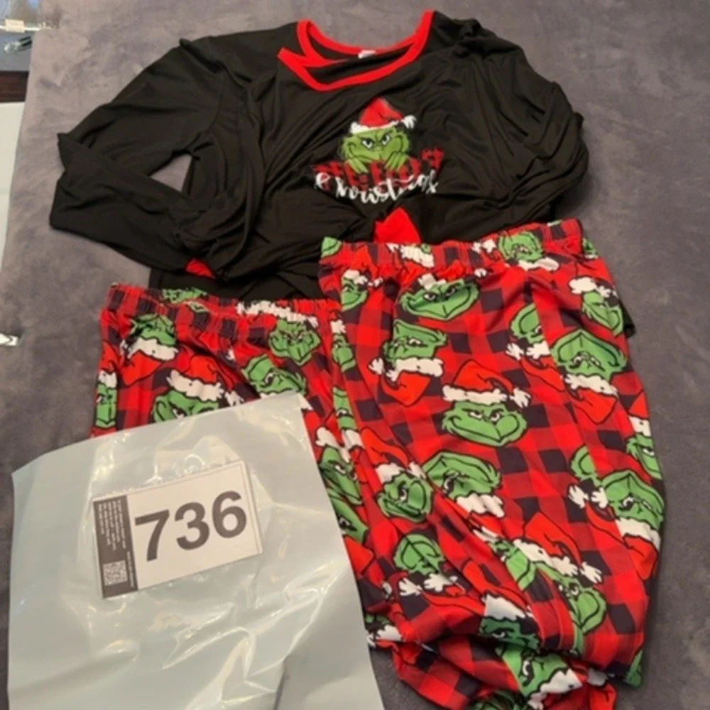 Unknown Pajama Set Women 2XL Black Red The Grinch Graphic Christmas Sleepwear